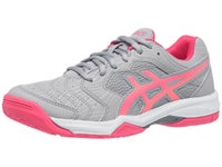 narrow women's tennis shoes
