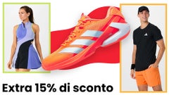 su una selezione di abbigliamento Melbourne