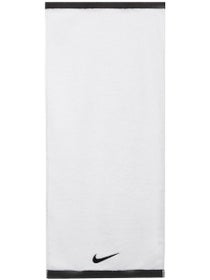 Nike Fundamental Towel Med White/Black