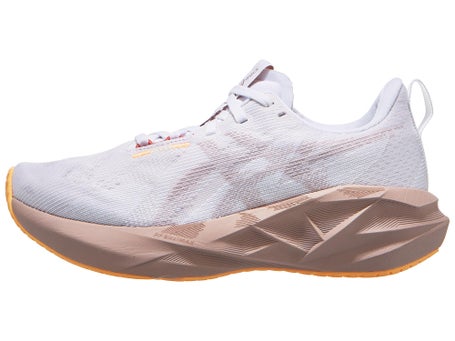 ASICS Novablast 5\Womens Shoes\White/Fawn