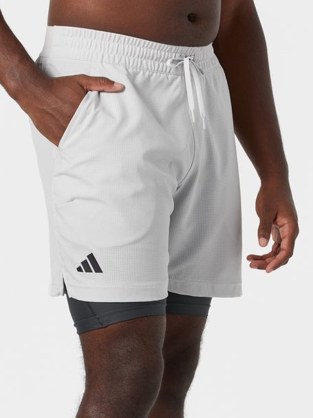pantaloncini adidas indossati