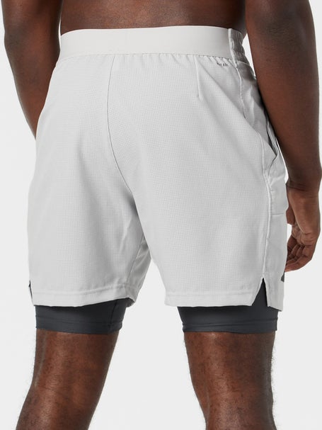 pantaloncini adidas indossati