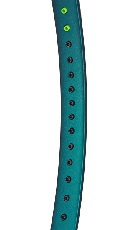 Wilson Blade 98 18x20 v9 Racket
