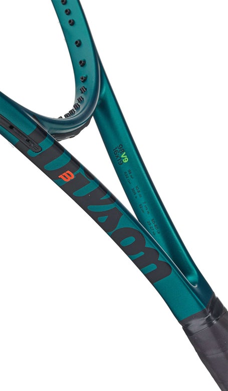 Wilson Blade 98 16x19 v9 Racket