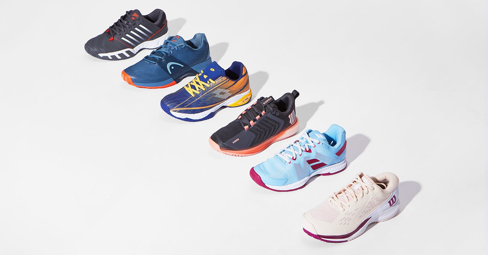 Die besten Tennis Schuhe für breite Füße 2020